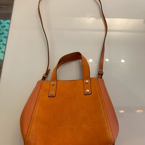 H&M Bucket Bag - Picture 2 of 2